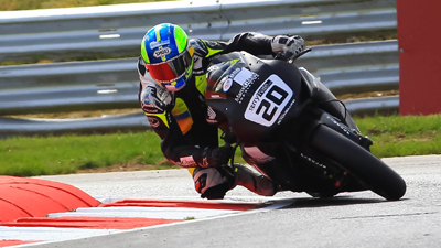 Jenny Tinmouth in action at Oulton Park 2014